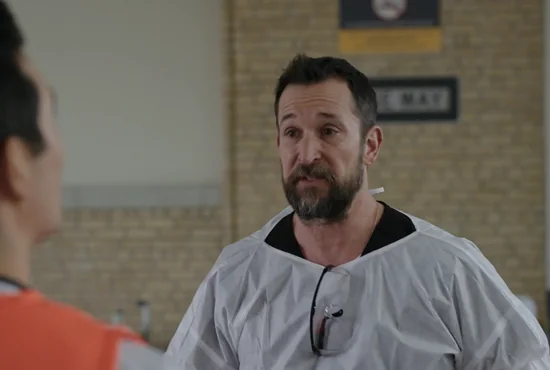 Больница Питт. Двенадцатый час: с 18:00 до 19:00